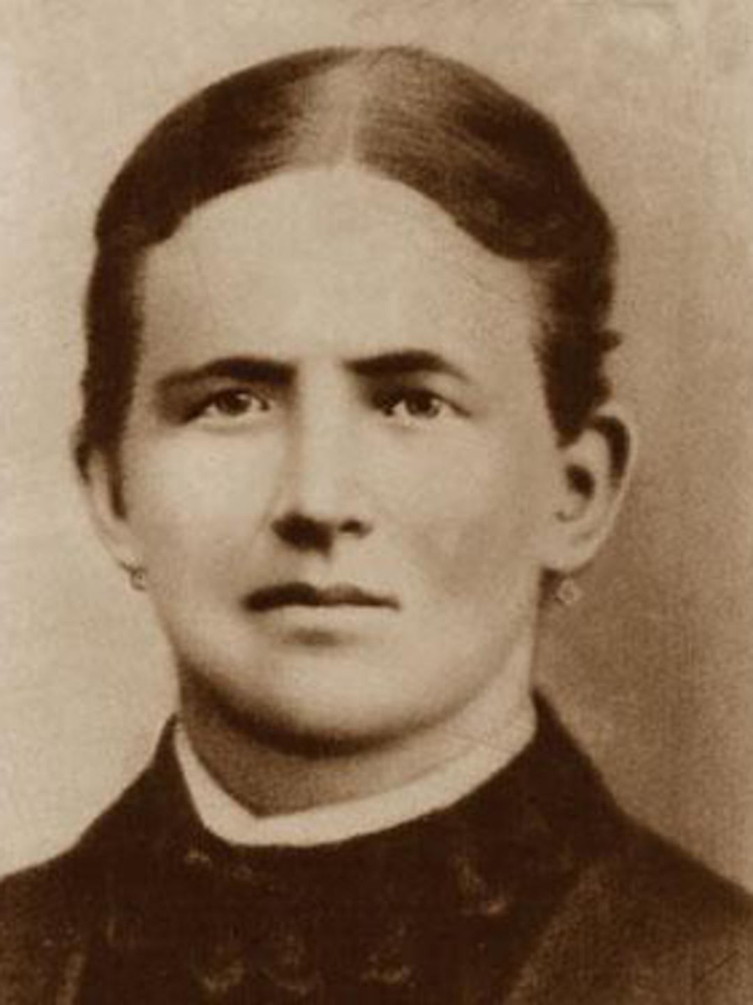 Georgina McKechnie (1845 - 1912) Profile